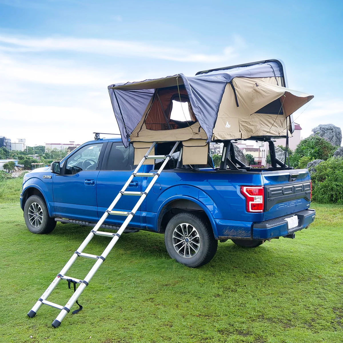 Universal Hardshell Roof Top Tent Outdoor Camping Rooftop Tent Waterproof Tent with Ladder and Sunroof Off-Road Tent for 2-3 Adults Fit Truck SUV Camping